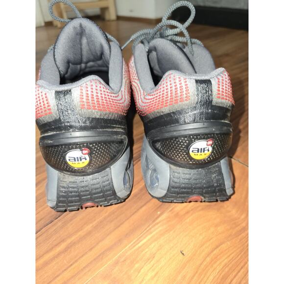 Size 13 - Nike Air Max DN Iron Grey University Red main image 5